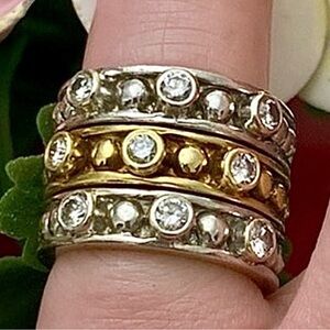 Vintage Diamond Rings 3 Count look very much like Designer Elizabeth Locke Rings